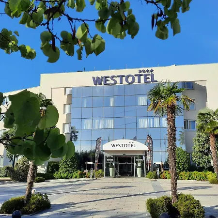 Westotel Nantes Atlantique 4* La Chapelle-Sur-Erdre