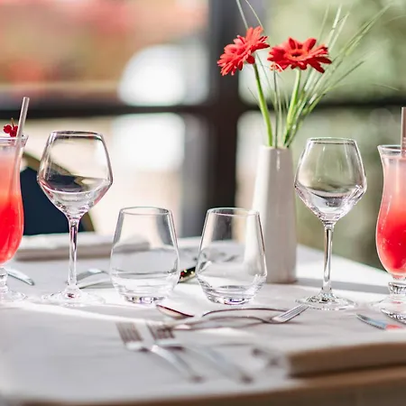 Hotell Westotel Nantes Atlantique