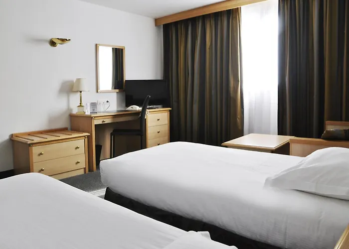 Westotel Nantes Atlantique 호텔 4*