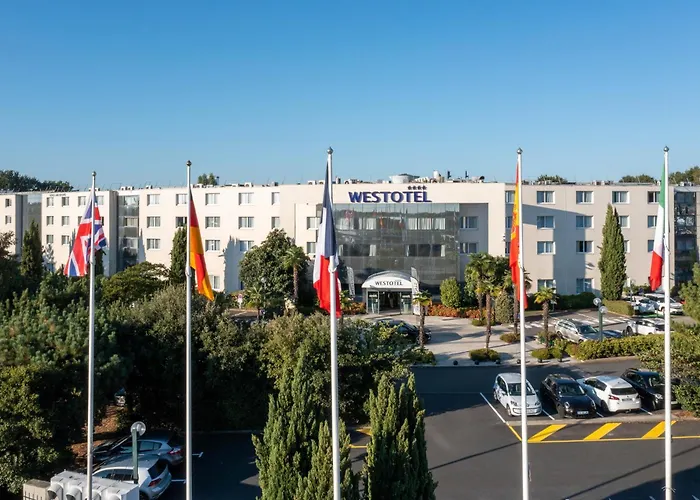 Westotel Nantes Atlantique Hotel 4*