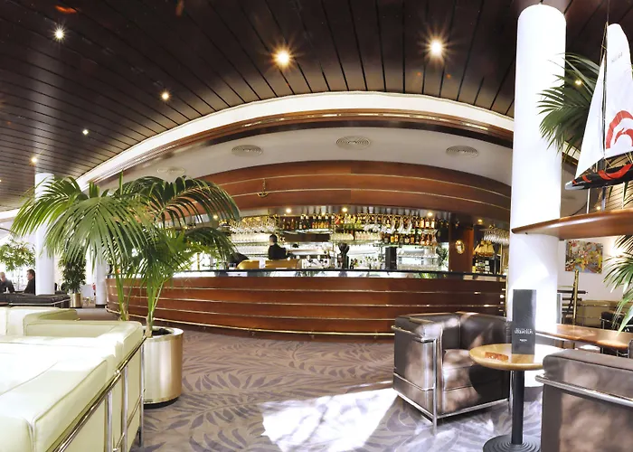 Westotel Nantes Atlantique 4* 라차펠리쉬르에드리